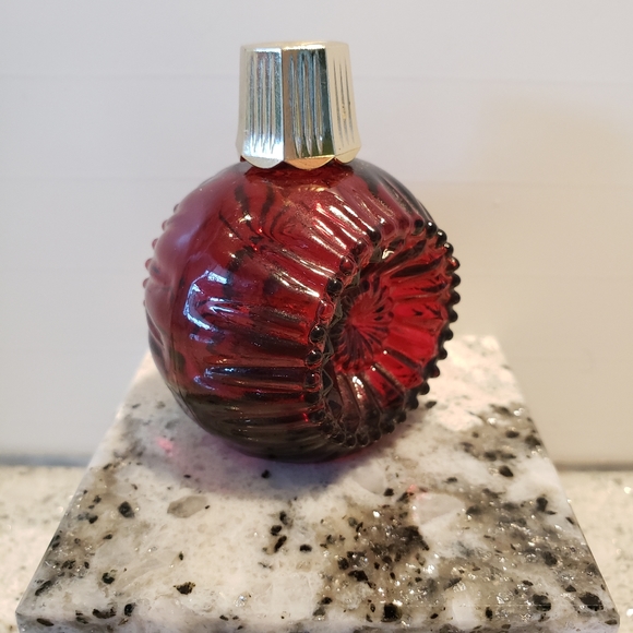 !Avon vintage glass Christmas ornament cologne decanter. - Picture 4 of 4